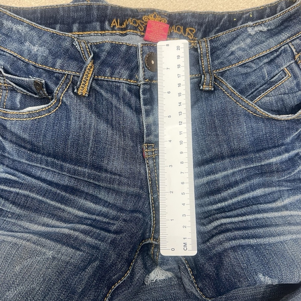 Almost Famous Distressed Bootcut Jean's Women's Size 7 With‎ Brown Stitches - Picture 6 of 8